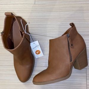 Universal Thread Jameson Double Zip Booties